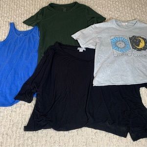 WOMENS MEDIUM BUNDLE LOT OF SHIRTS CROP SHORT SLEEVE